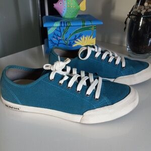 SEAVEE'S WOMEN'S SNEAKERS SZ 8